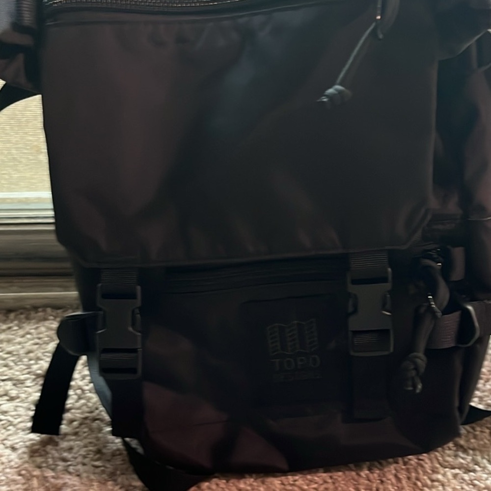 Topo Designs Rover Mini Pack- solid black - Picture 3 of 4